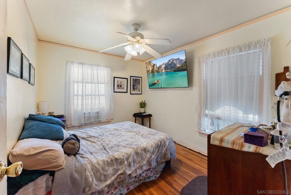 2327 Etiwanda Street - photo 10