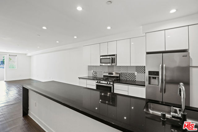 1868 Kelton Avenue, Los Angeles CA: https://media.crmls.org/mediaz/f3ec198a-8a94-49e6-aa0d-e56b6c194c37.jpg