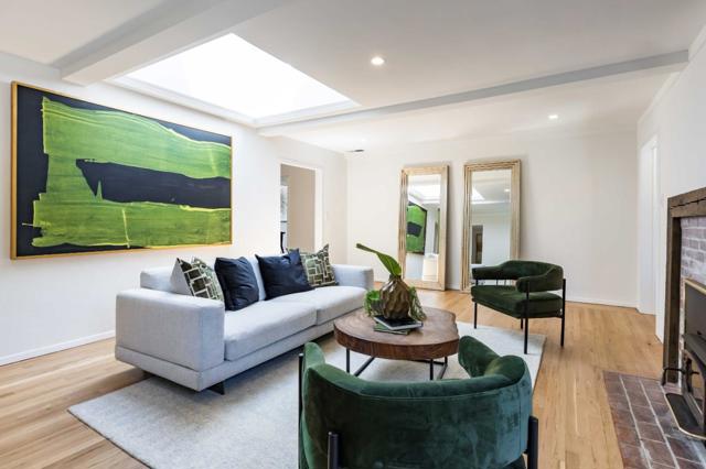 448 Felton Drive, Menlo Park CA: https://media.crmls.org/mediaz/f3eedf95-a4a8-4bf1-b61c-486c7ce1905f.jpg