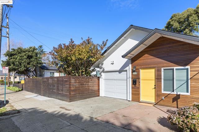 Image 2 of 41 For 1026 43rd St