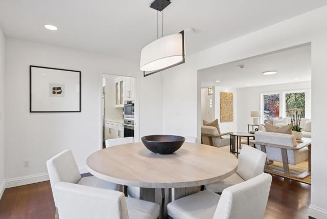 900 Highlands Circle, Los Altos CA: https://media.crmls.org/mediaz/f3f01e06-8131-430a-a127-dd6eef425ecd.jpg