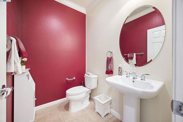1037 Lexington Way, Livermore CA: https://media.crmls.org/mediaz/f3f14811-7577-4d8b-ad19-b3109ffa2f54.jpg