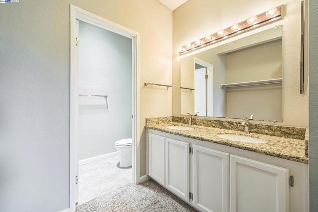 39887 Cedar Blvd, Newark CA: https://media.crmls.org/mediaz/f3f1b5ae-60e4-46e0-aec8-6e5f9eb3c5e3.jpg