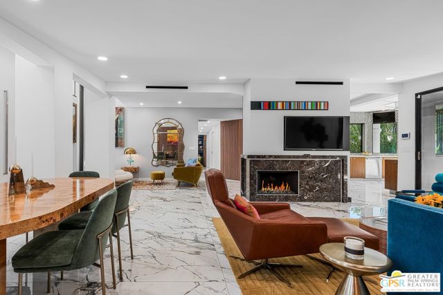 153 W El Camino Way, Palm Springs, CA 92264
