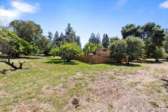 26388 Ginny Lane, Los Altos Hills CA: https://media.crmls.org/mediaz/f3f27a8c-8e00-405c-9989-f5bceb348a0c.jpg