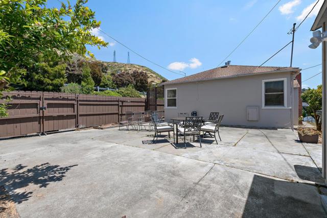 135 Claremont Avenue, South San Francisco CA: https://media.crmls.org/mediaz/f3f2c7e4-f0c5-48d2-9f05-43d688878a6b.jpg