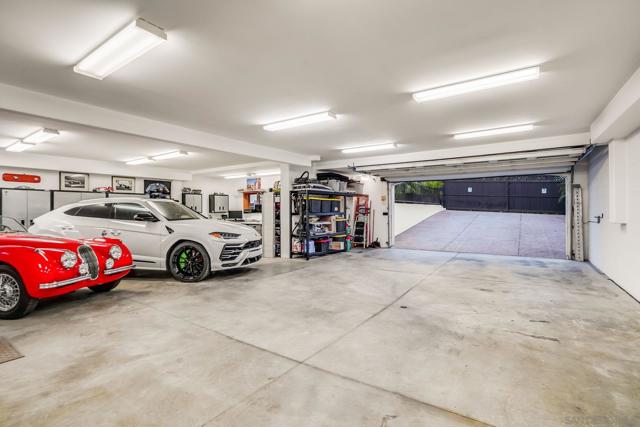 1045 Van Nuys St., San Diego CA: https://media.crmls.org/mediaz/f3f39931-f67e-482d-b37e-4c7b2f9a2594.jpg