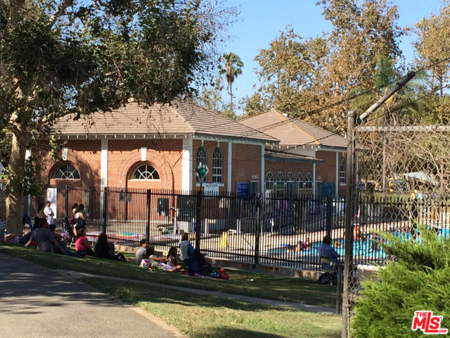 710 Stepney Street, Inglewood CA: https://media.crmls.org/mediaz/f3f3cfd6-cf80-436a-9d50-551629ef1b3a.jpg