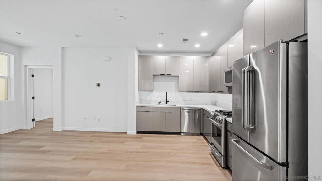 3650 5th Avenue - photo 2