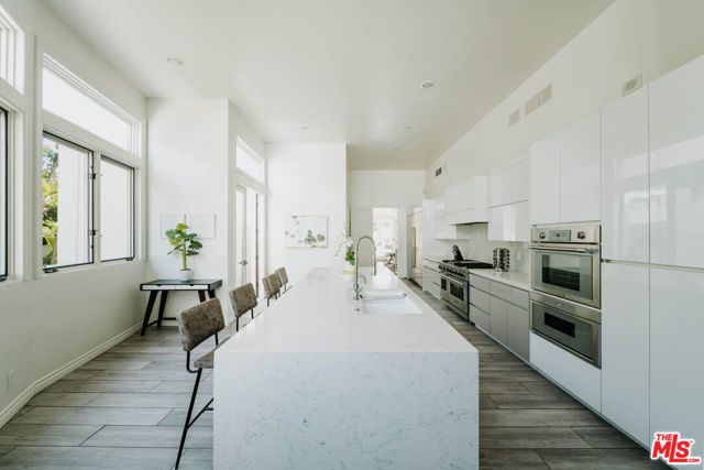 Image 5 of 17 For 11037 Anzio Road