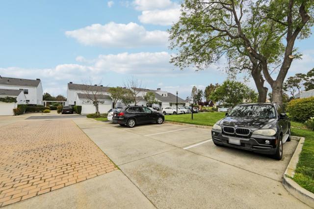 52 Cape Hatteras Court, Redwood City CA: https://media.crmls.org/mediaz/f3f4cce4-ec95-442c-b712-2a711222b79b.jpg