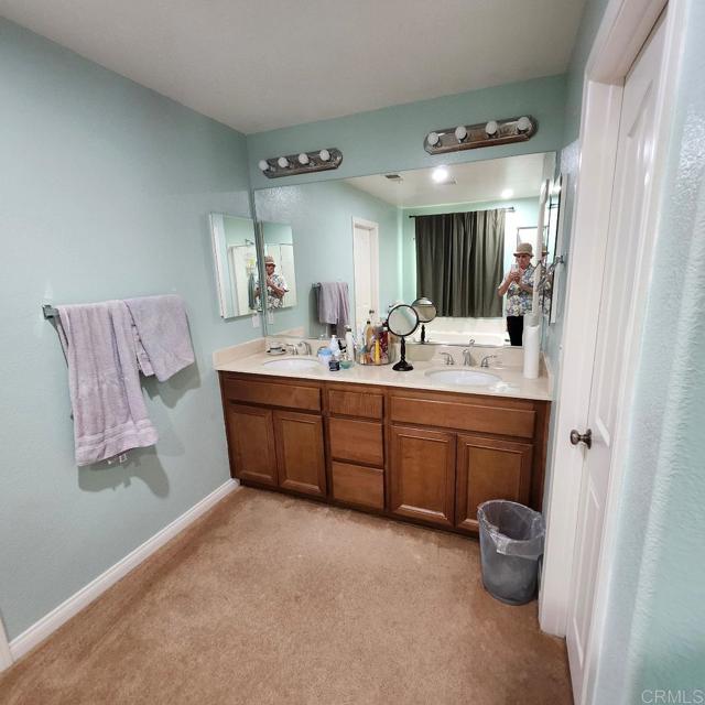 874 Via La Venta, San Marcos CA: https://media.crmls.org/mediaz/f3f5b337-5db9-409c-bb51-acd28b89a2f4.jpg