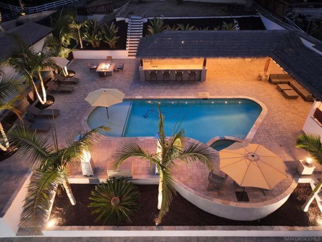 704 Matagual Dr, Vista CA: https://media.crmls.org/mediaz/f3f63b57-a157-422a-8c27-c2477bead3e7.jpg