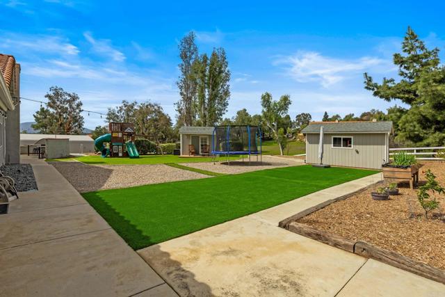 Detail Gallery Image 31 of 45 For 2647 Collado Corte, Alpine,  CA 91901 - 4 Beds | 2/1 Baths