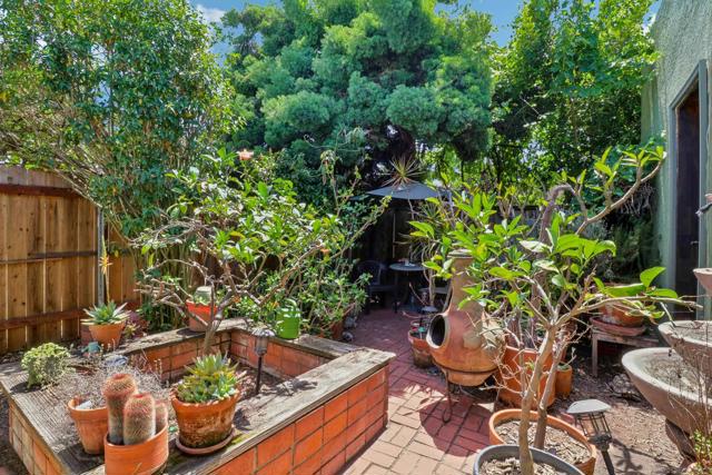 3055 Suncrest Dr, San Diego CA: https://media.crmls.org/mediaz/f3f7cbea-465c-408c-a218-98a8676fd027.jpg