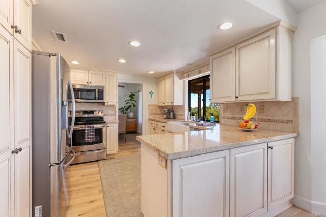 Detail Gallery Image 13 of 43 For 18818 Los Hermanos Ranch Road, Valley Center,  CA 92082 - 3 Beds | 2/1 Baths
