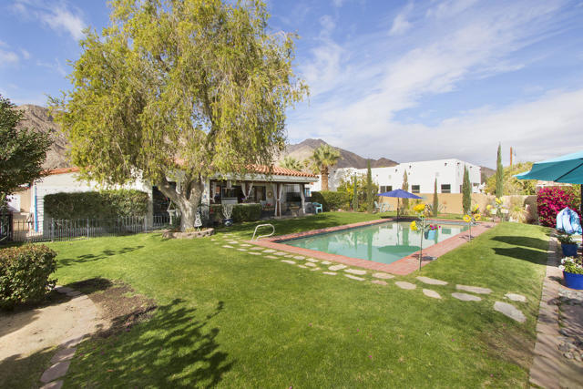 52404 Avenida Rubio, La Quinta CA: https://media.crmls.org/mediaz/f3f814e9-b8eb-4876-a4da-4091791482b3.jpg