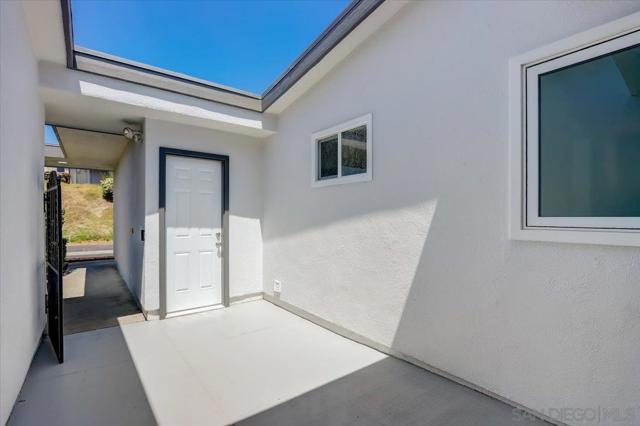 3808 Vista Campana S, Oceanside CA: https://media.crmls.org/mediaz/f3f8d9ed-3948-4a47-b5dc-7c377114cf5e.jpg