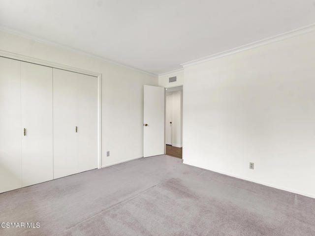 121 Ensenada Avenue, Newbury Park CA: https://media.crmls.org/mediaz/f3fa7095-ebbf-4e33-aa03-40e43e6c2bd5.jpg