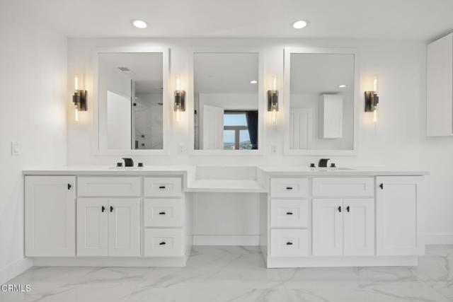 40 Saddlebow Road, Bell Canyon CA: https://media.crmls.org/mediaz/f3fac7f7-0ace-422e-9b1c-1e723f03caf9.jpg