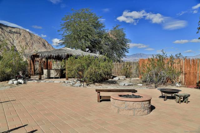 187 Verbena Dr, Borrego Springs CA: https://media.crmls.org/mediaz/f3fbfcbf-d437-441d-9438-2e062e61d6ab.jpg
