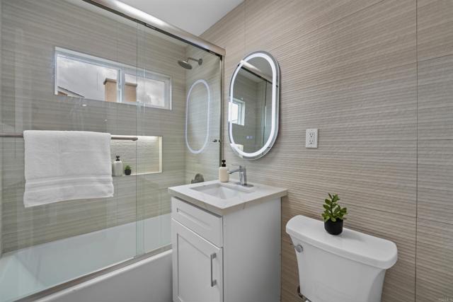 Detail Gallery Image 19 of 27 For 6266 Lake Aral Dr, San Diego,  CA 92119 - 3 Beds | 2 Baths