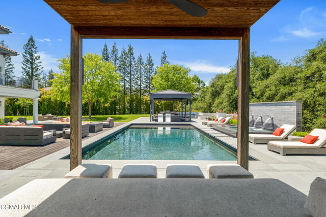 2259 Melford Court, Westlake Village CA: https://media.crmls.org/mediaz/f3fcfa3a-874a-4cee-9d36-fd35614d51e3.jpg