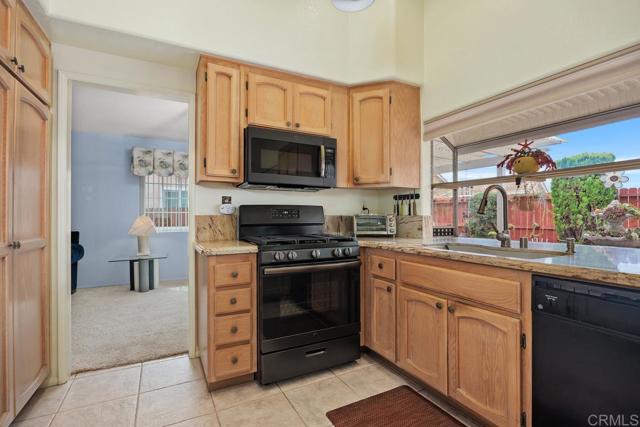 2175 Castilla Way, Oceanside CA: https://media.crmls.org/mediaz/f3fded8a-23d0-41b7-8fdb-7878ea7fc3b7.jpg