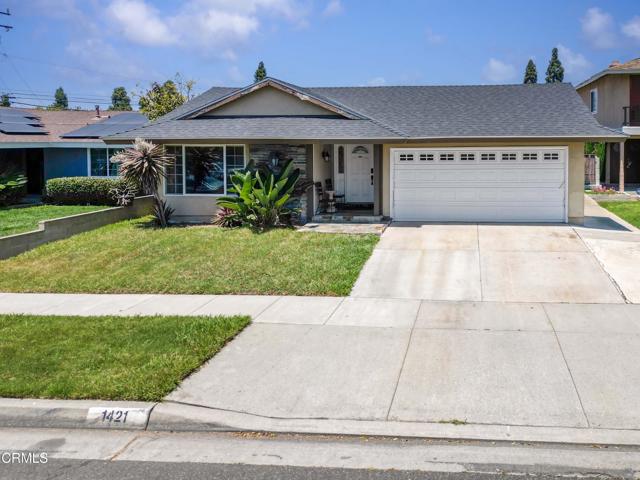 1421 E Abbottson Street, Carson CA: https://media.crmls.org/mediaz/f3fe882c-d1cd-47c7-a3f9-947e46305a85.jpg