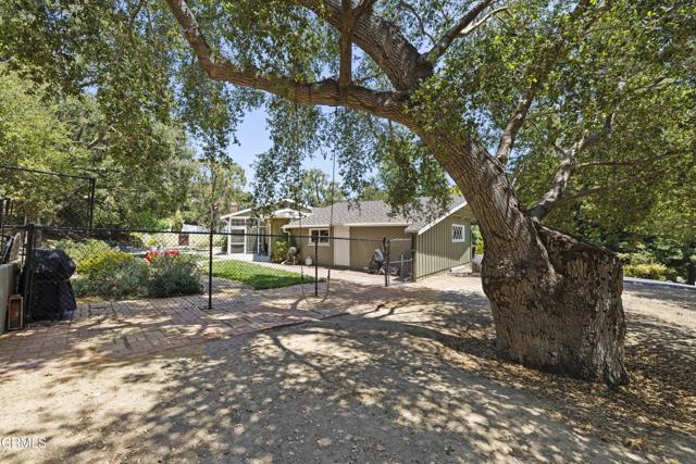 2547 Stokes Canyon Road, Calabasas CA: https://media.crmls.org/mediaz/f3fe9950-f7de-4bb6-93ab-763a174863ff.jpg