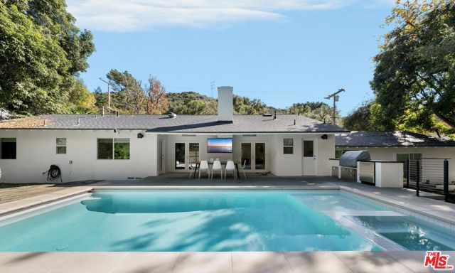 3443 Mandeville Canyon Road, Los Angeles CA: https://media.crmls.org/mediaz/f4007ca4-2ba3-4011-9880-9a28de9109cf.jpg
