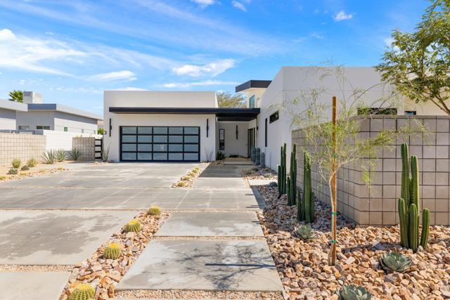 3 Siena Vista Court, Rancho Mirage CA: https://media.crmls.org/mediaz/f400bcbe-7be6-4900-ba9b-7199a373ef96.jpg