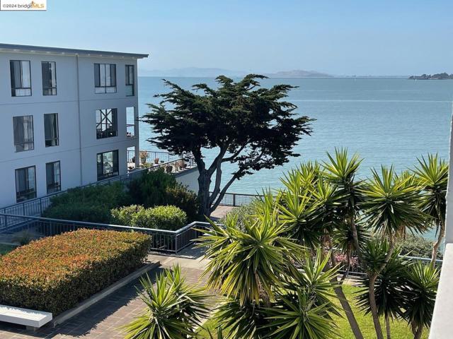 Details for 4 Captain Dr  E412, Emeryville, CA 94608