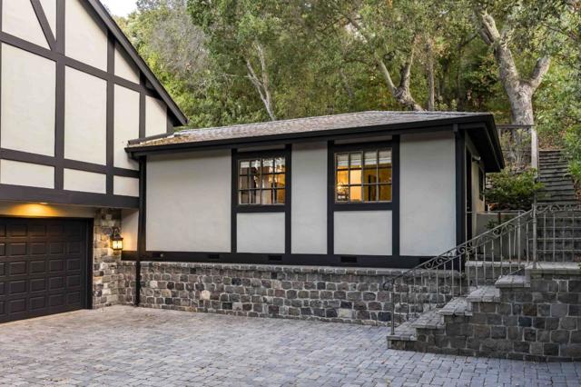 976 Laurel Glen Drive, Palo Alto CA: https://media.crmls.org/mediaz/f40123ee-4774-4d29-a77b-7c960f8b82e8.jpg