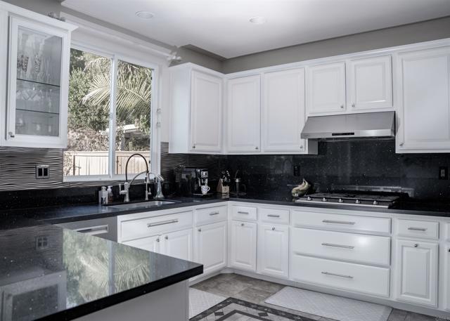 2361 Paseo Los Gatos, Chula Vista CA: https://media.crmls.org/mediaz/f40221d1-3345-485c-9164-0a70cde9e303.jpg