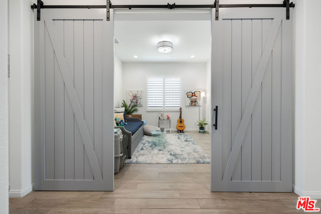 MLS #25615411 image #19