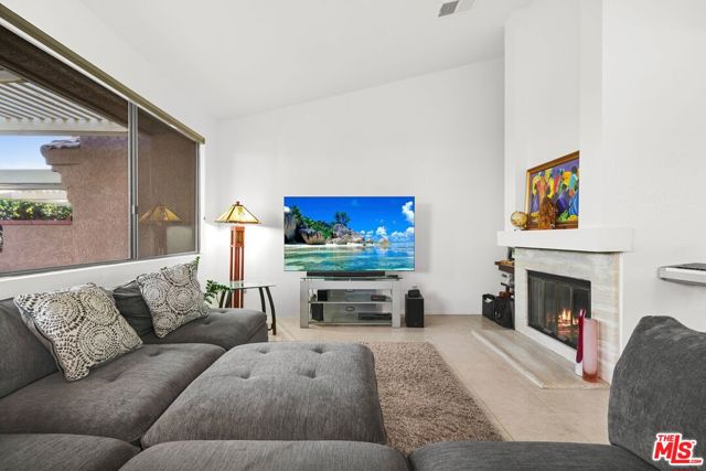 76645 Sheba Way, Palm Desert CA: https://media.crmls.org/mediaz/f402f95f-548c-44c0-be9a-8a74b92b352b.jpg