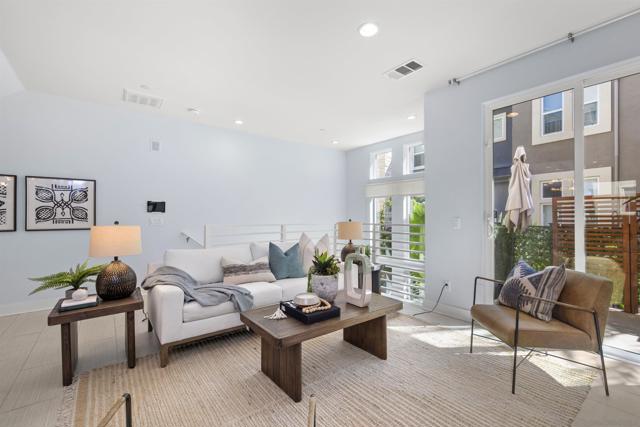 Image 11 of 74 For 7907 Modern Oasis Drive