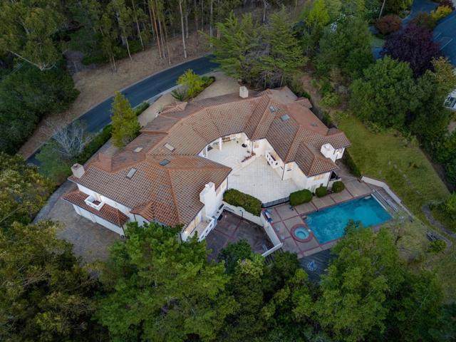 1035 Macadamia Drive, Hillsborough CA: https://media.crmls.org/mediaz/f4042db2-09ad-4cb9-94f6-ad2e7cf33328.jpg