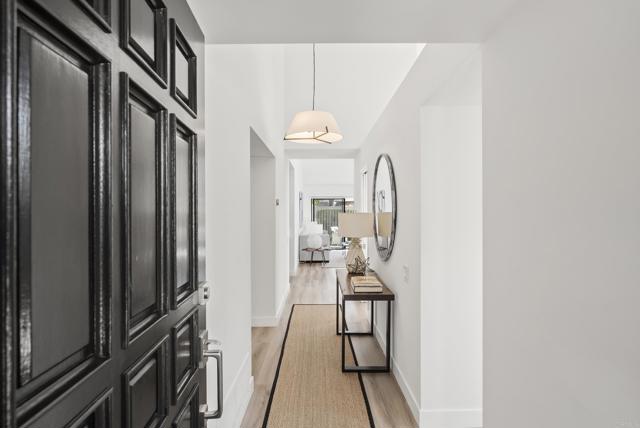 3819 Via Amistosa, Rancho Santa Fe CA: https://media.crmls.org/mediaz/f408134e-b1d1-453d-a55c-856e5df4174c.jpg