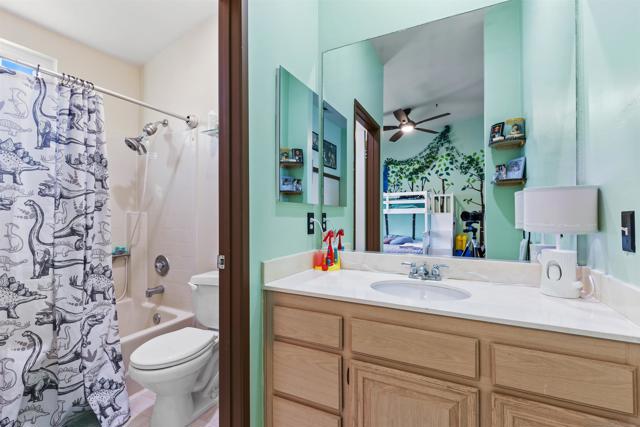 Image 6 of 29 For 13806 Pinkard Way  Unit 40