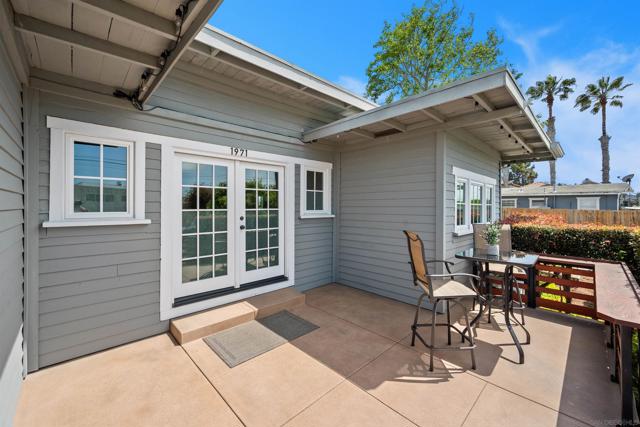 1971 Ebers Street, San Diego CA: https://media.crmls.org/mediaz/f40a730f-7689-4270-a1ab-a2394078b75d.jpg
