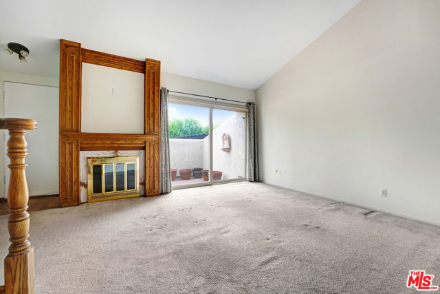 6232 Nita Avenue, Woodland Hills CA: https://media.crmls.org/mediaz/f40afe13-5992-4ae3-a218-1ad6e264110d.jpg