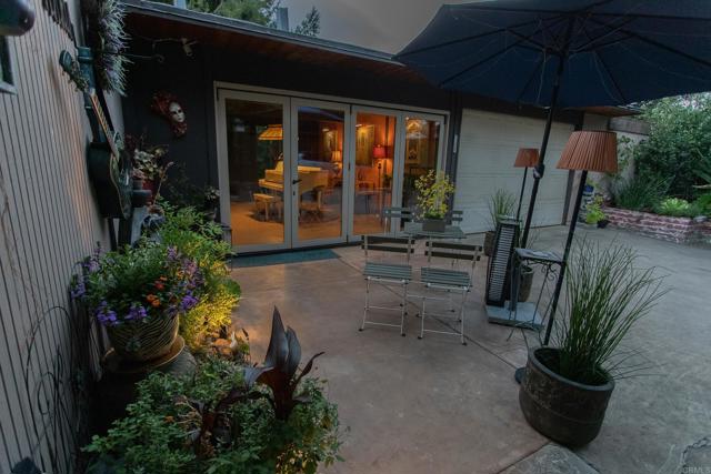 3216 Fair Oaks Ln, Spring Valley CA: https://media.crmls.org/mediaz/f40b1fdc-043a-43a5-8398-48cc8ff10ffc.jpg