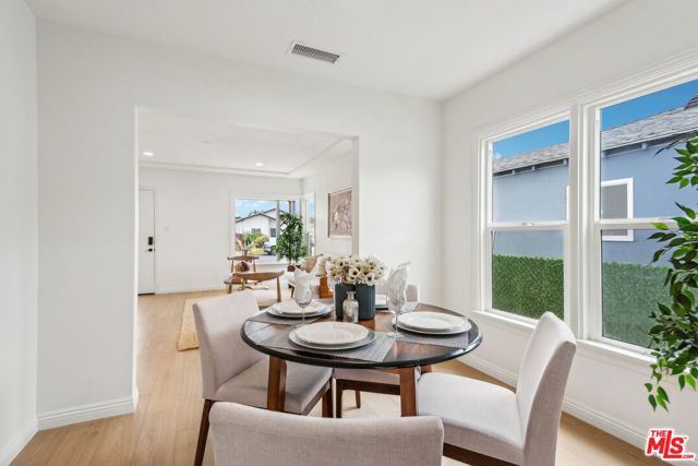 834 E 90th Street, Los Angeles CA: https://media.crmls.org/mediaz/f40b4977-a57a-435b-8d34-18010cedf9c6.jpg