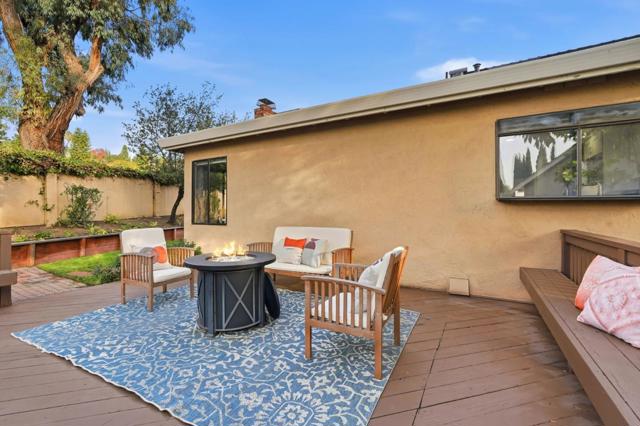 586 Old Evans Road, Milpitas CA: https://media.crmls.org/mediaz/f40bcb12-9546-4491-a2e8-c3a20c47efd3.jpg