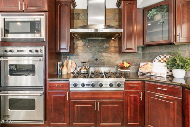 10240 Principe Place, Santa Rosa CA: https://media.crmls.org/mediaz/f40d3080-6f32-4f1a-a505-bb3acffdab0e.jpg