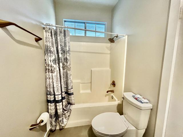 Image 12 of 18 For 41575 Ashford Unit  B