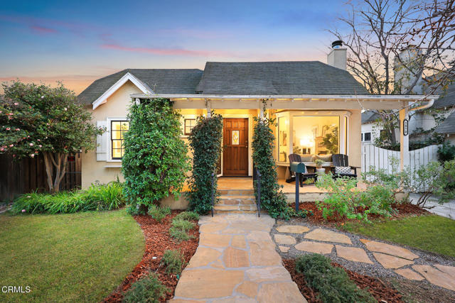 Detail Gallery Image 3 of 46 For 1870 Brigden Rd, Pasadena,  CA 91104 - 3 Beds | 2 Baths