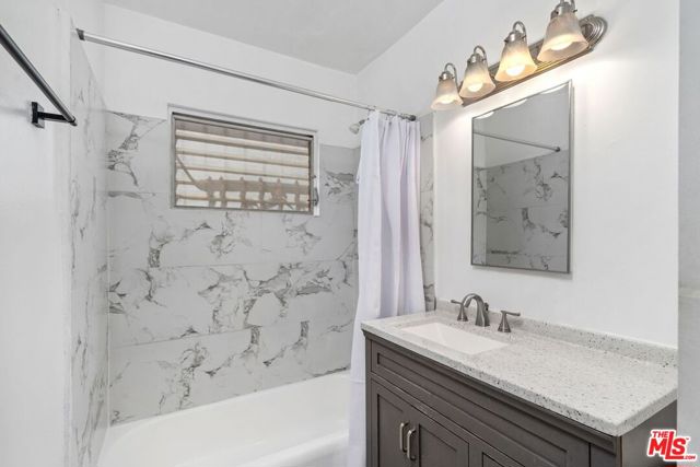 1657 Colby Avenue, Los Angeles CA: https://media.crmls.org/mediaz/f40e9f6d-c5c7-491d-b8d3-6ab84f34f22e.jpg